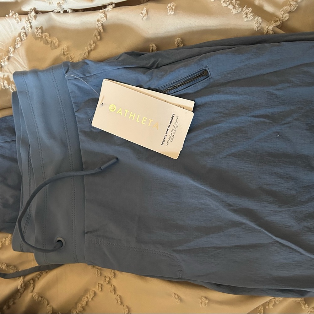 Athleta NTW joggers